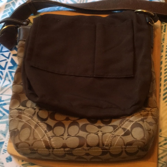 Coach Bag - Picture 3 of 4